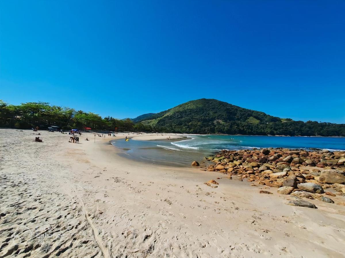 Casa Sossegada Ao Lado Da Natureza E Do Mar Villa Сао Себастиао Екстериор снимка